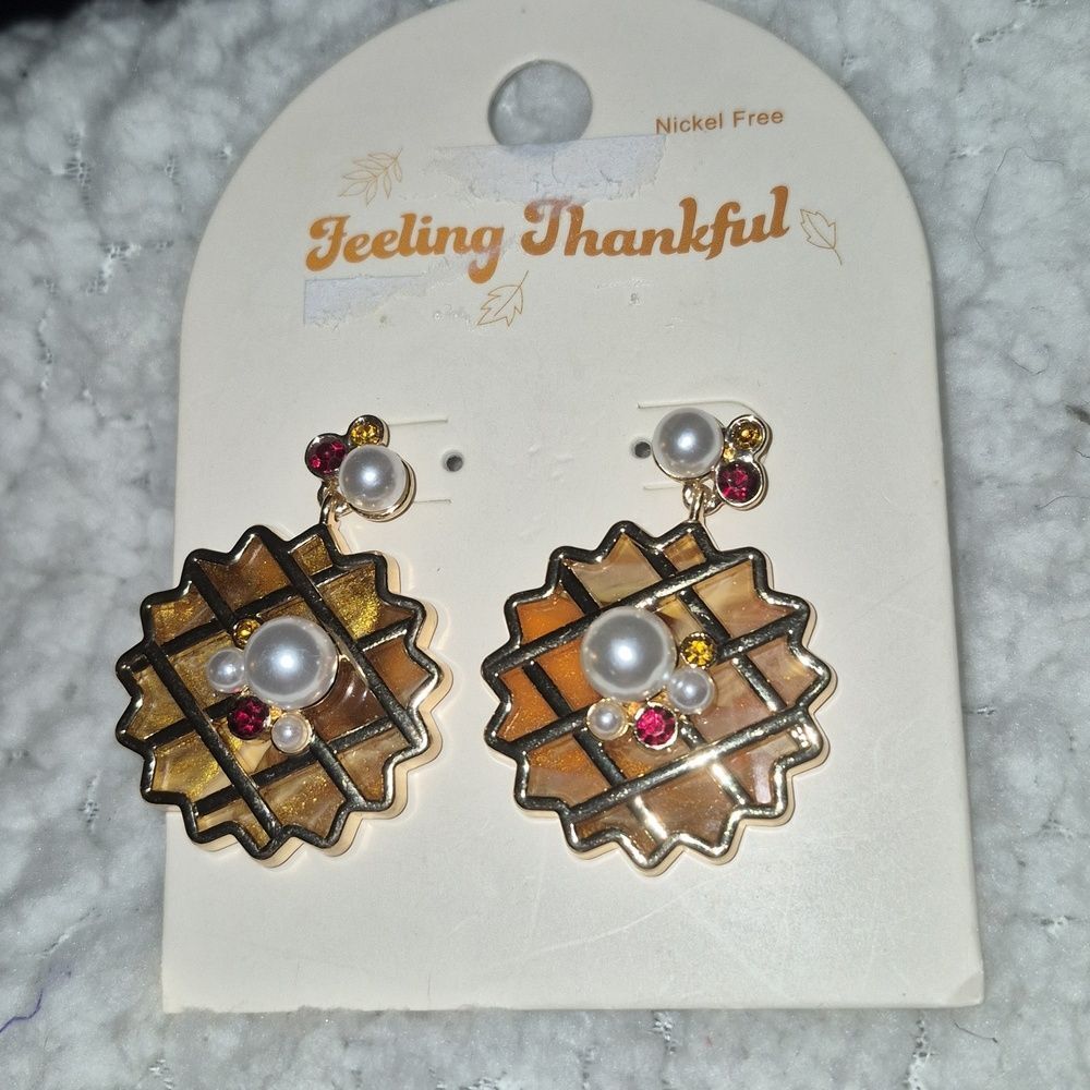 Feeling Thankful Pumpkin Pie Earrings - New